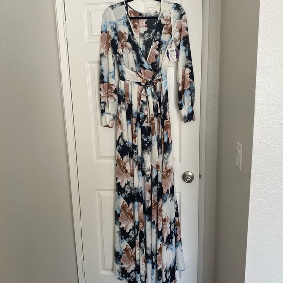 Windsor Dresses & Skirts - Windsor maxi dress